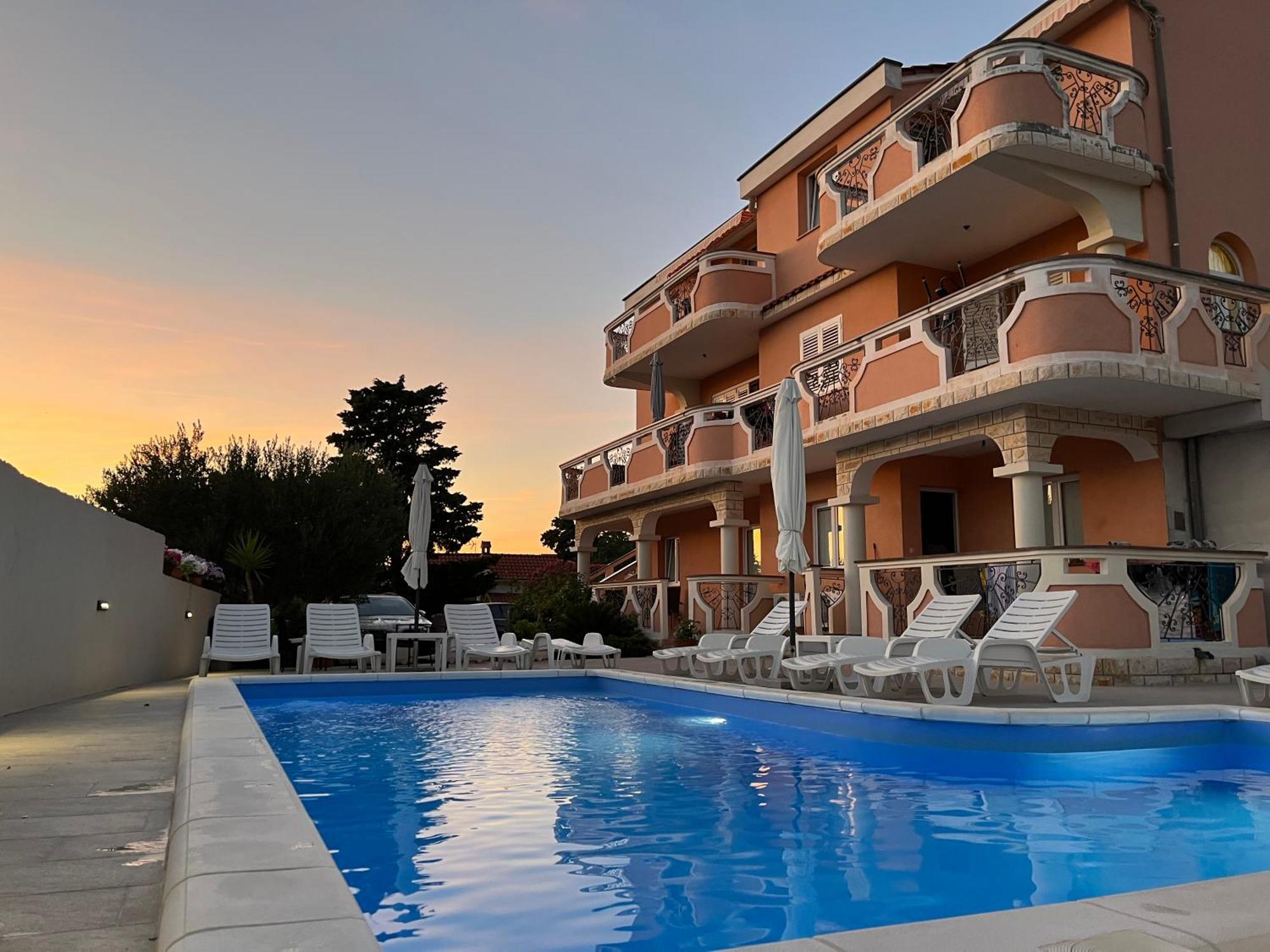 Villa Marija ノヴァリャ エクステリア 写真